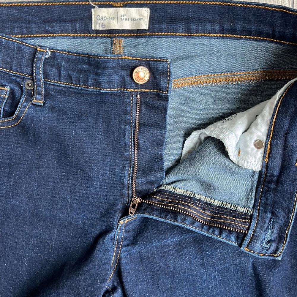 Gap Women’s Jeans True‎ Skinny Size: 32 Color: Blue